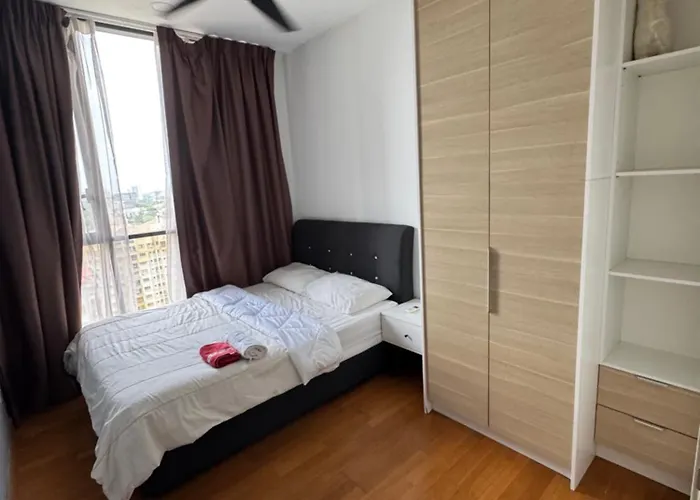 Queen Room At Kl Gateway Residence Lrt Linked Kuala Lumpur